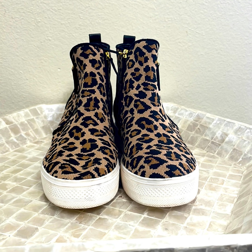 Steve Madden animal print sneakers. 1.5 inch wedge. Size 9